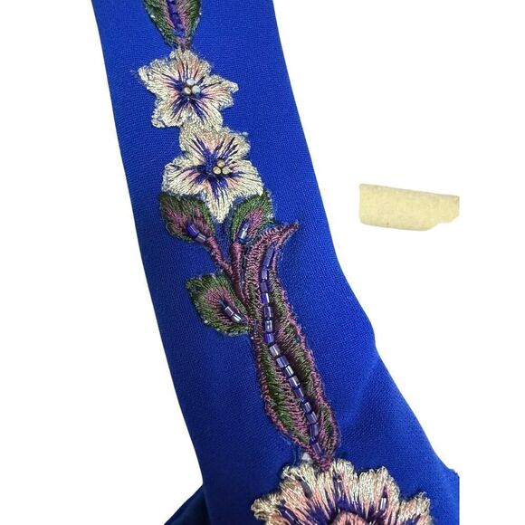 Marchese Notte Embroidered Off the Shoulder Gown NWT Sz. 6 - Picture 9 of 10